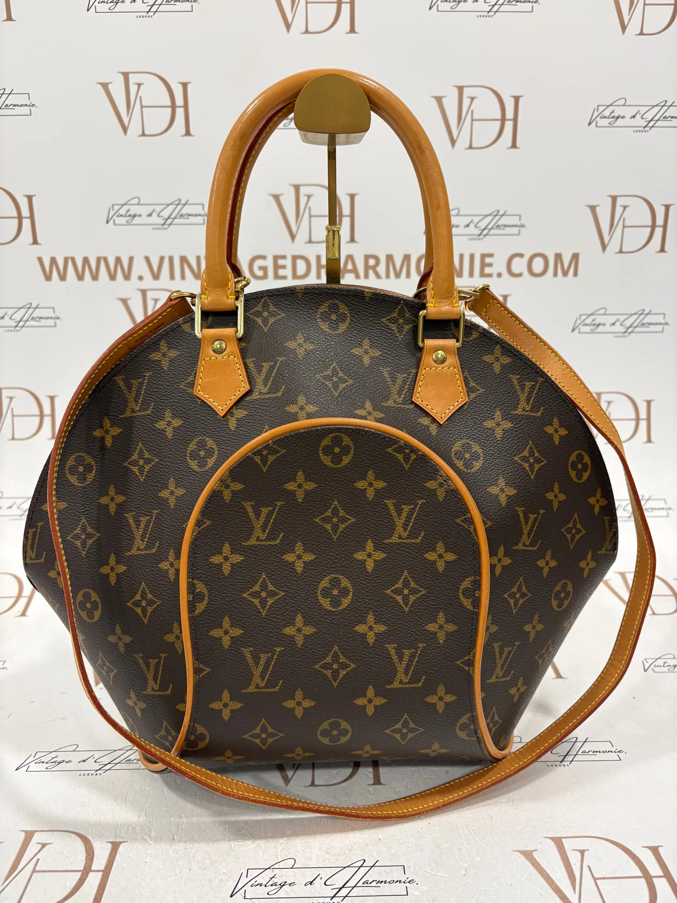 Louis Vuitton Ellipse MM
