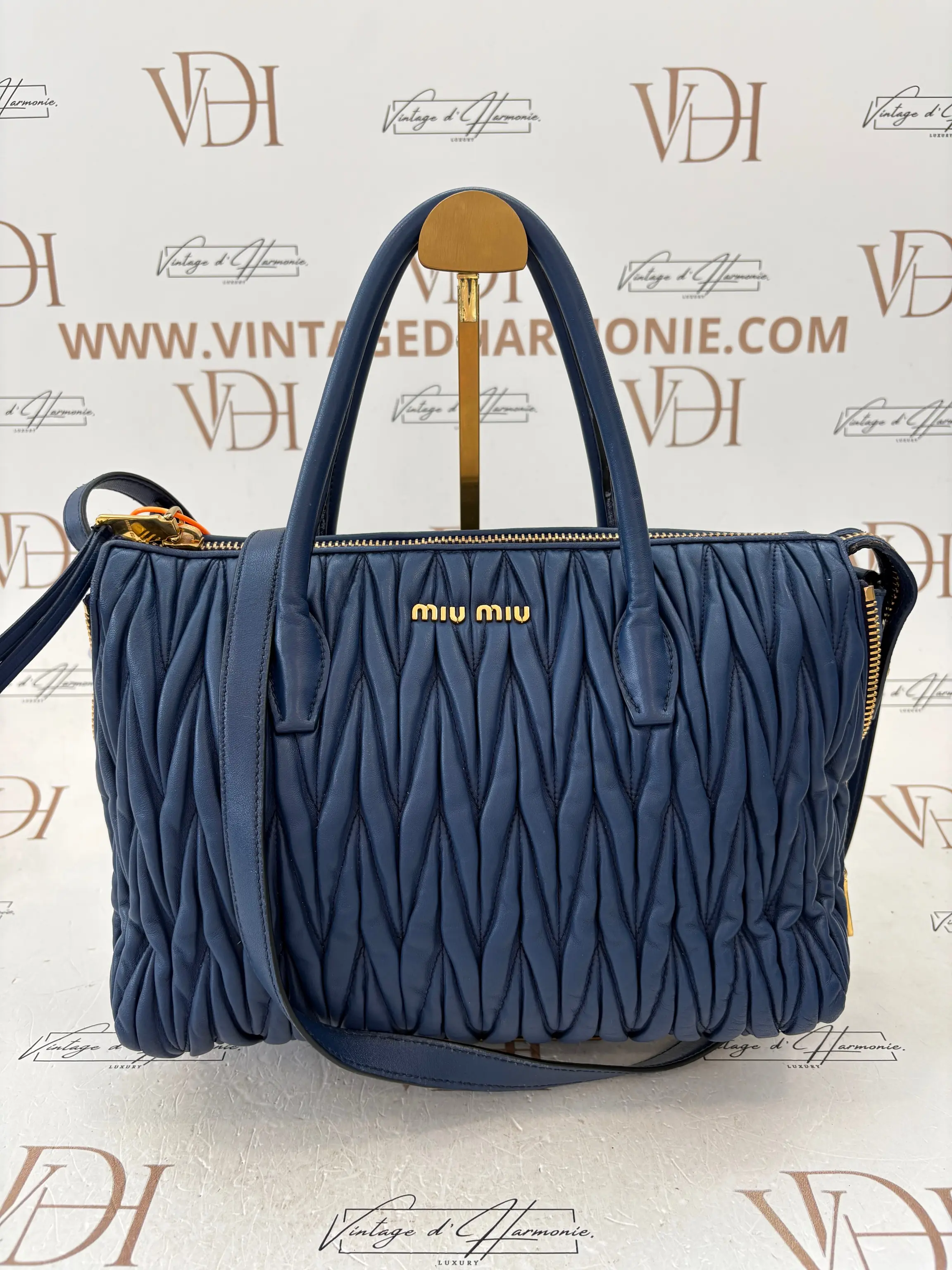 MIU MIU AVENUE