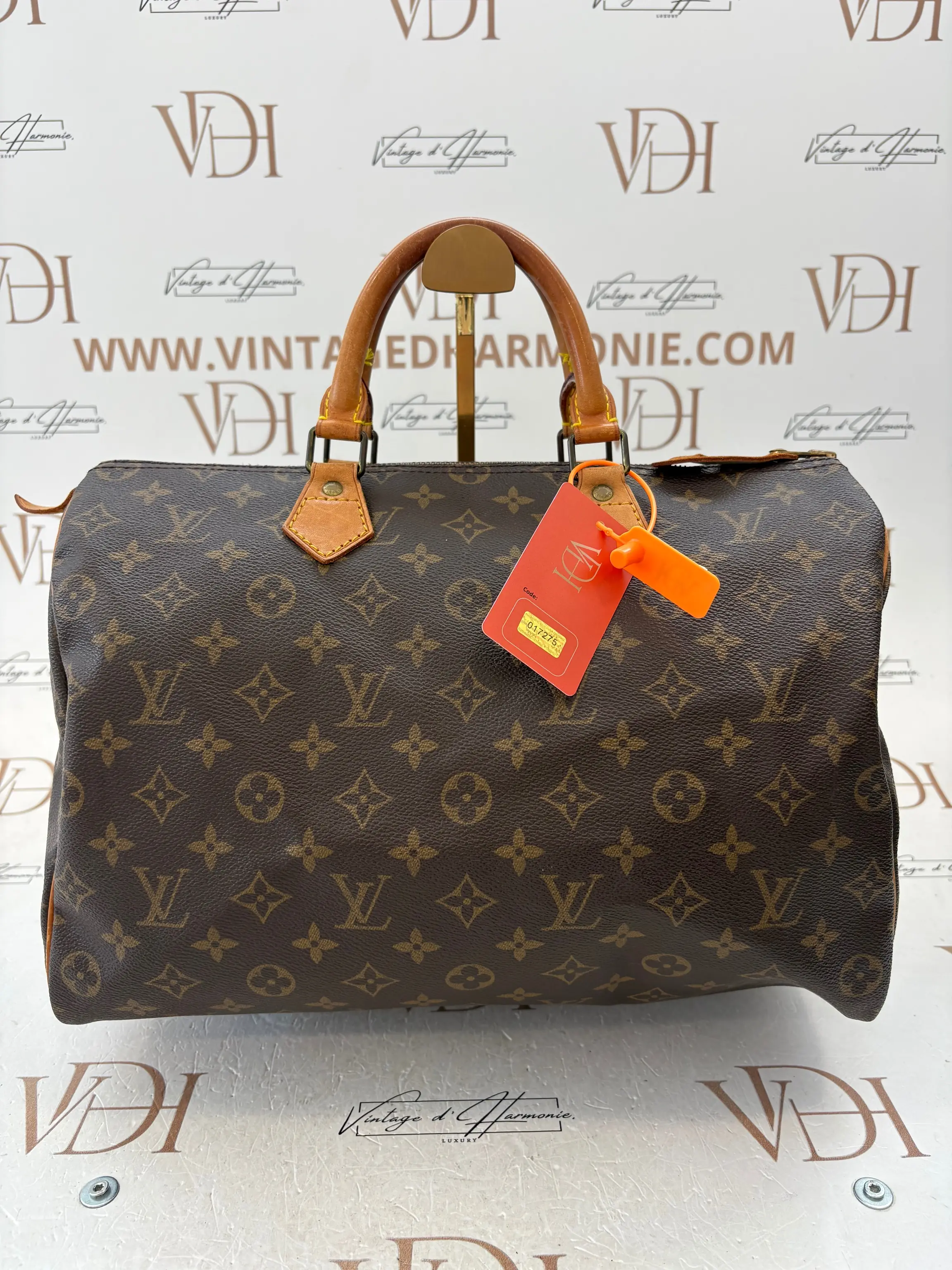 LOUIS VUITTON SPEEDY 35