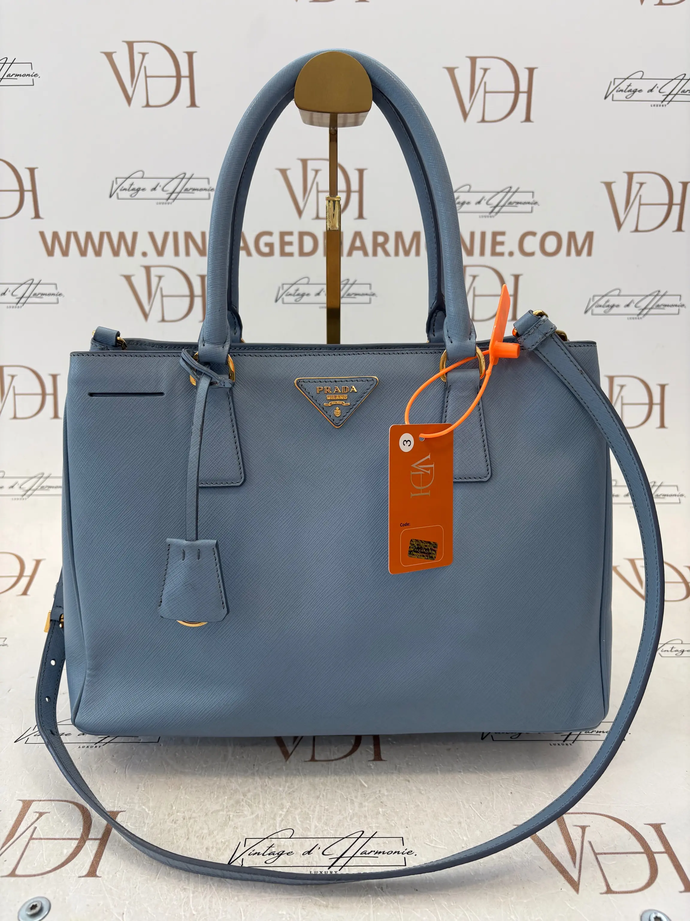 PRADA CON TRACOLLA