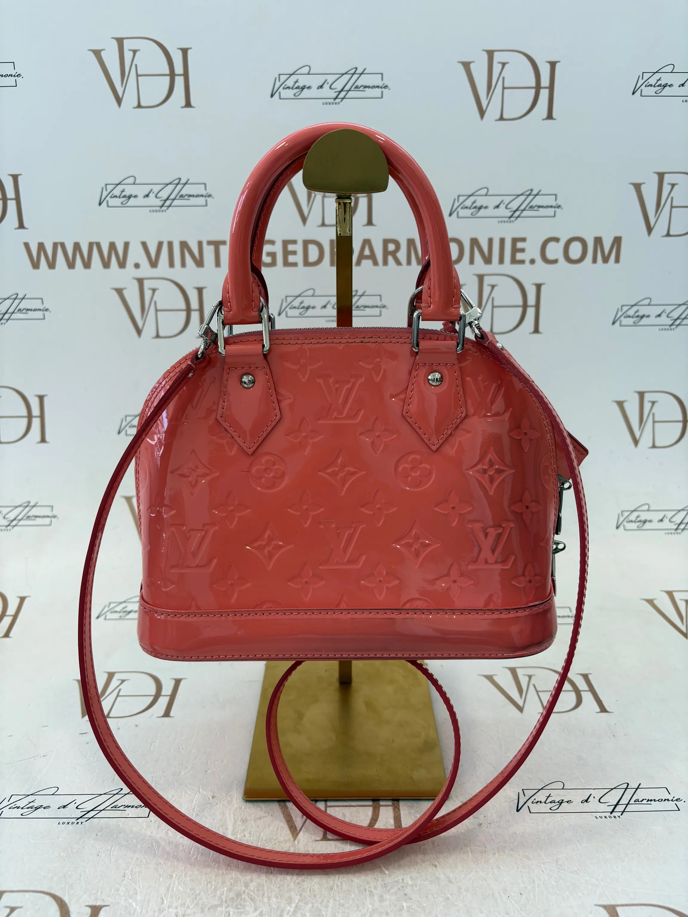 LOUIS VUITTON ALMA BB CON TRACOLLA