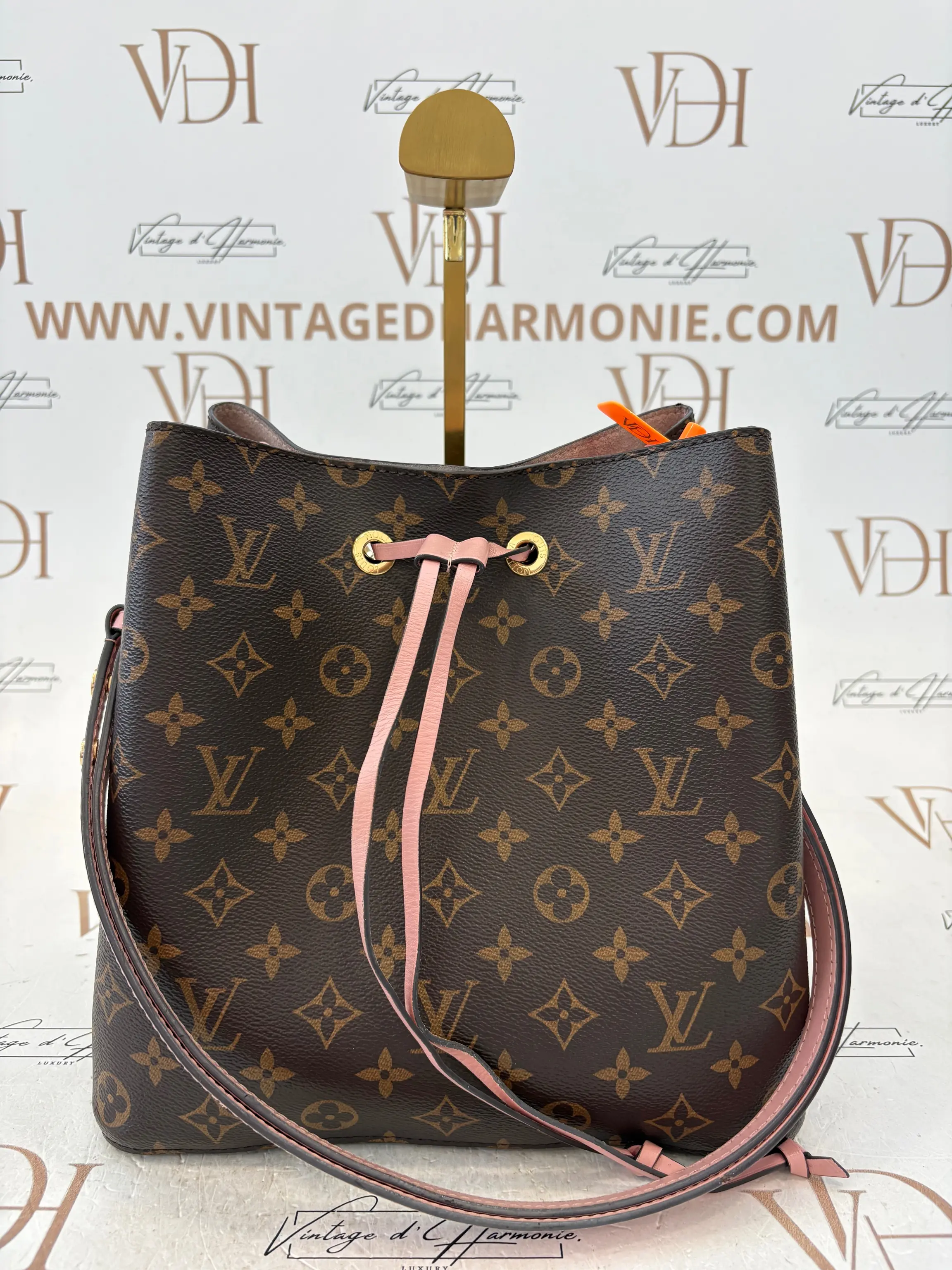 LOUIS VUITTON NEO NOE