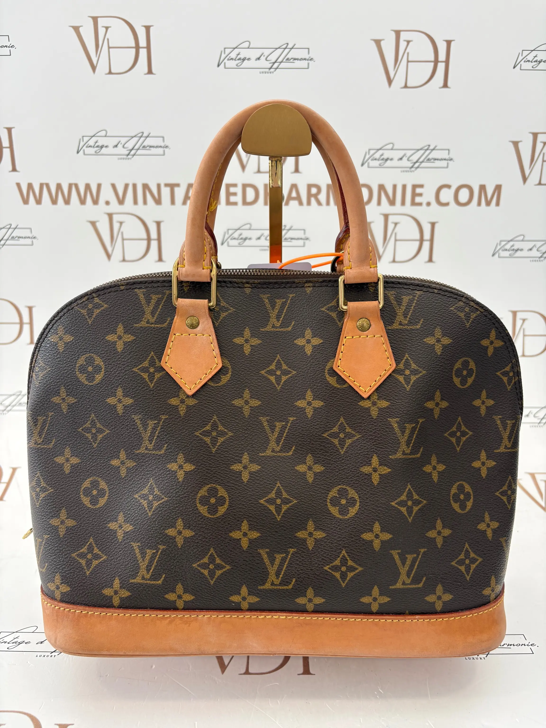 LOUIS VUITTON ALMA