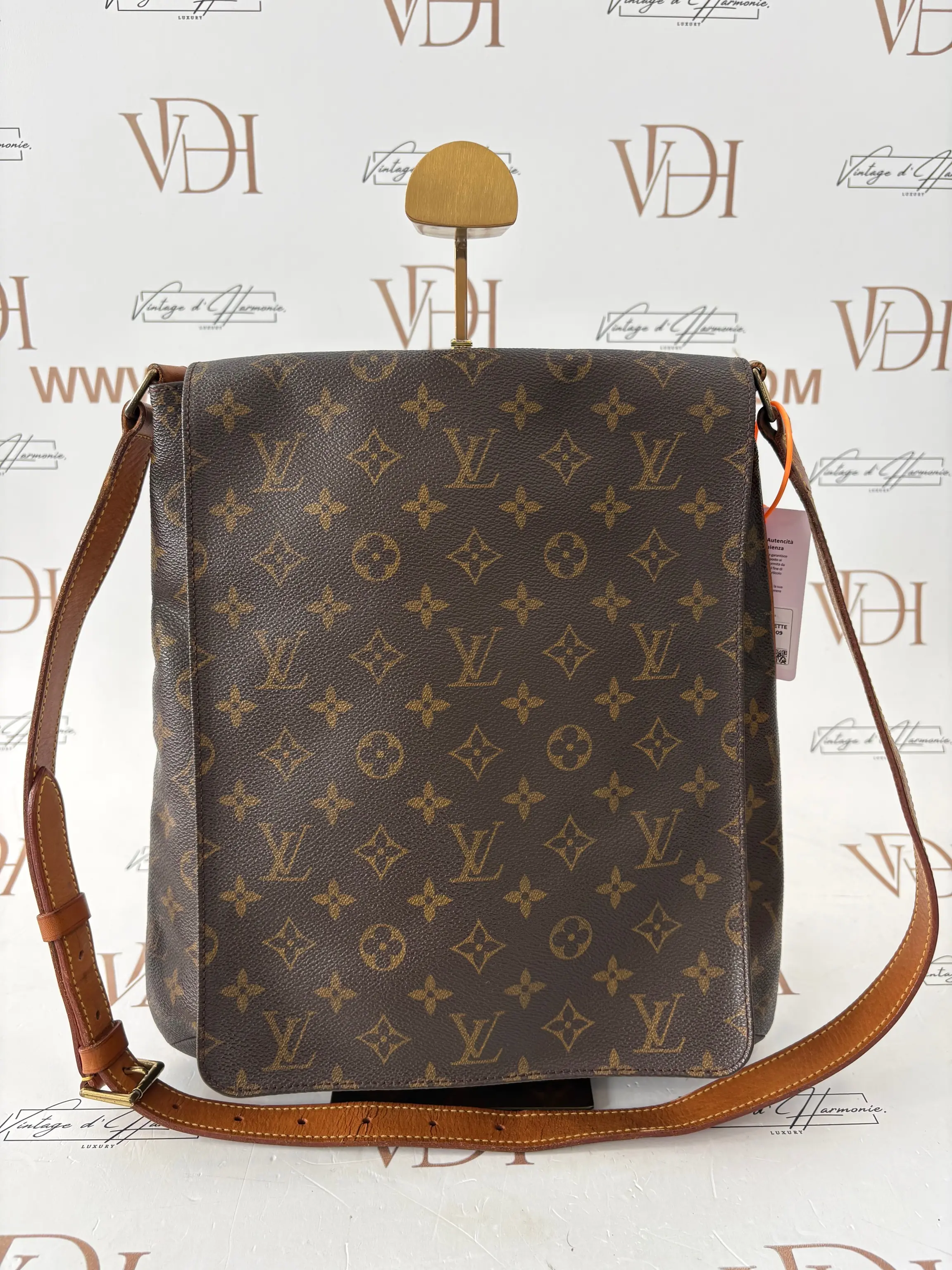 LOUIS VUITTON MUSETTE