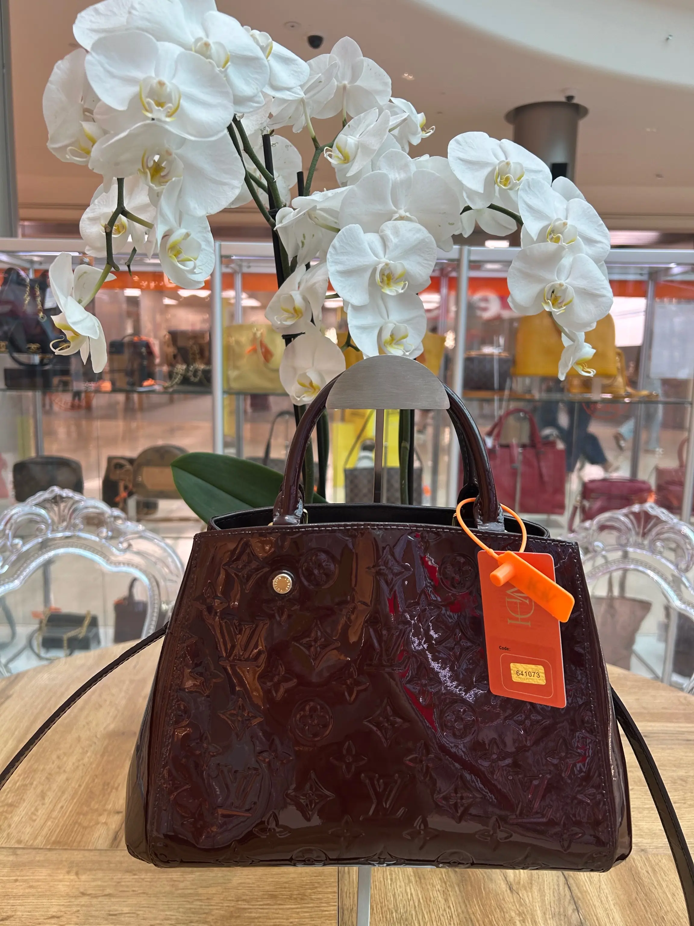 Louis Vuitton Vernis Montaigne BB M50403 CA1105 NQ09144