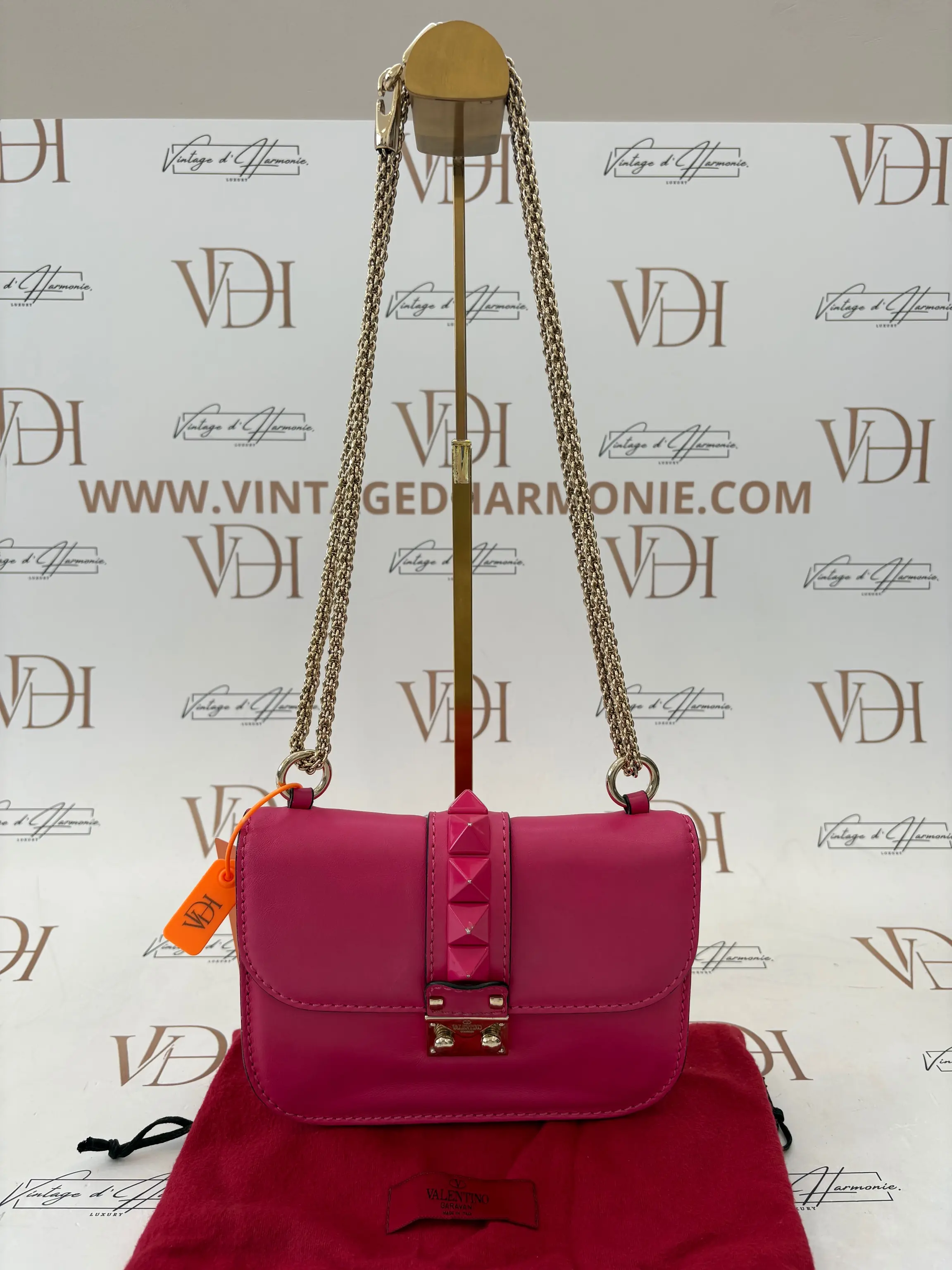 VALENTINO