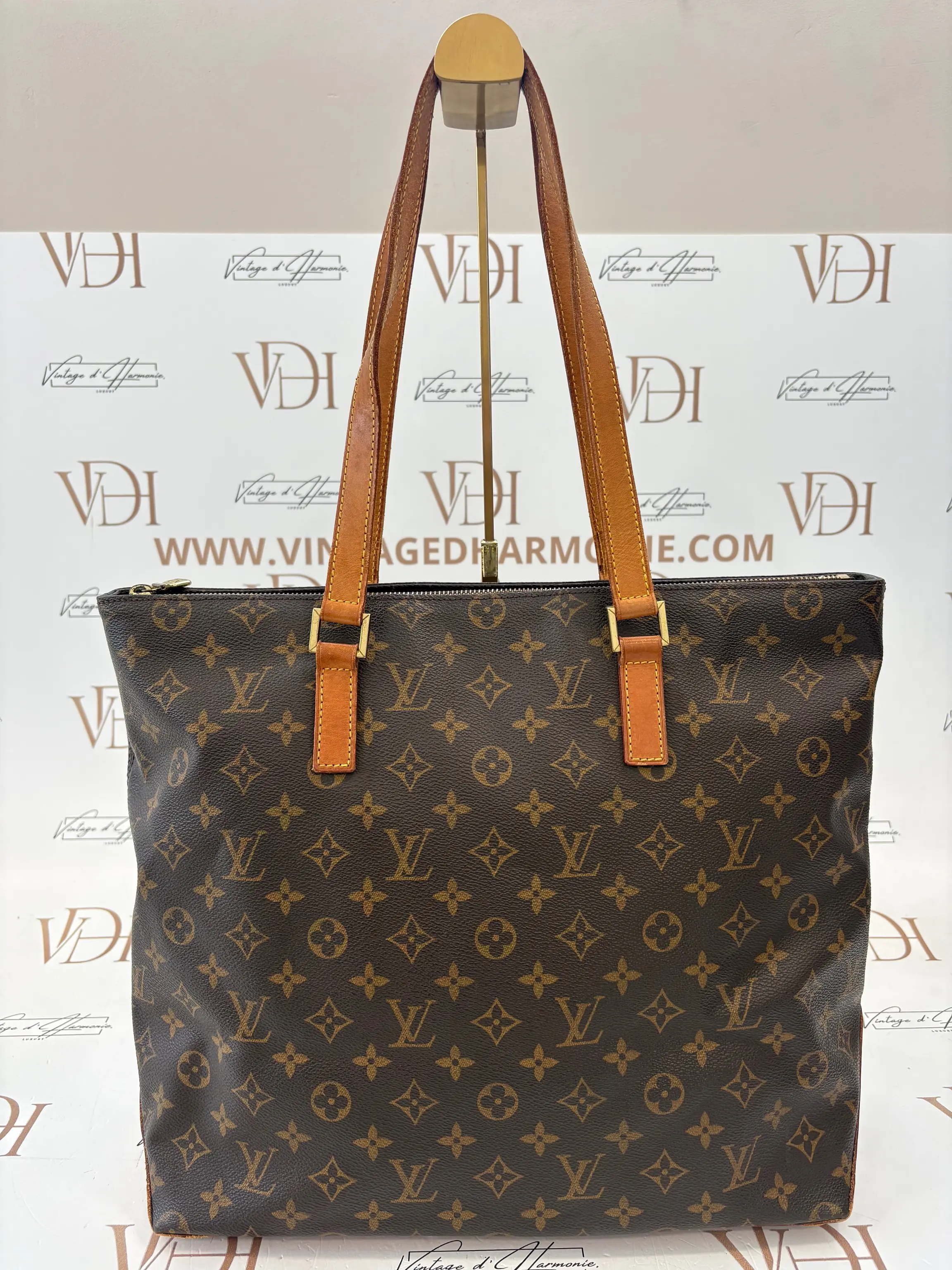 LOUIS VUITTON CABAS MEZZO