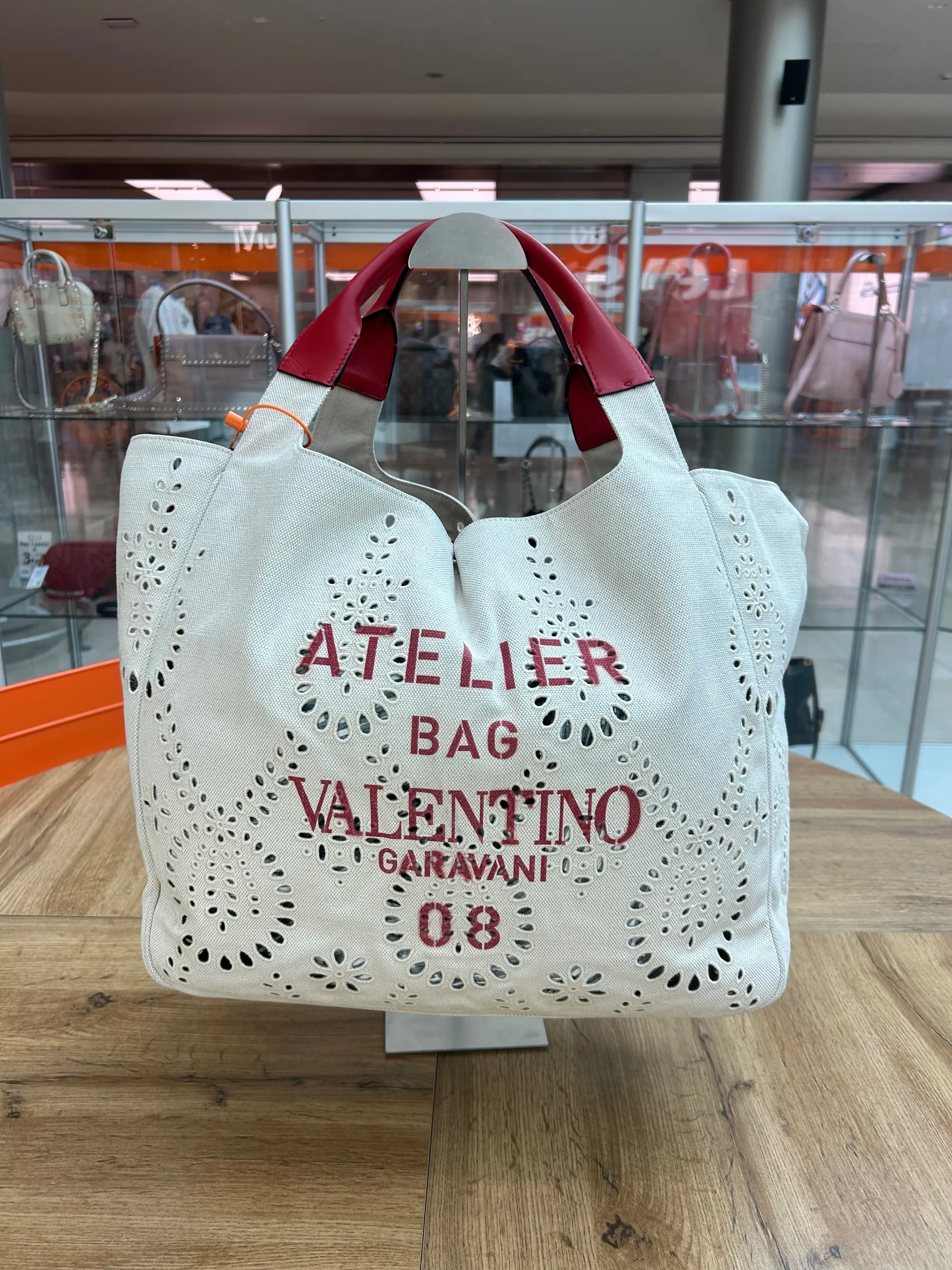 VALENTINO