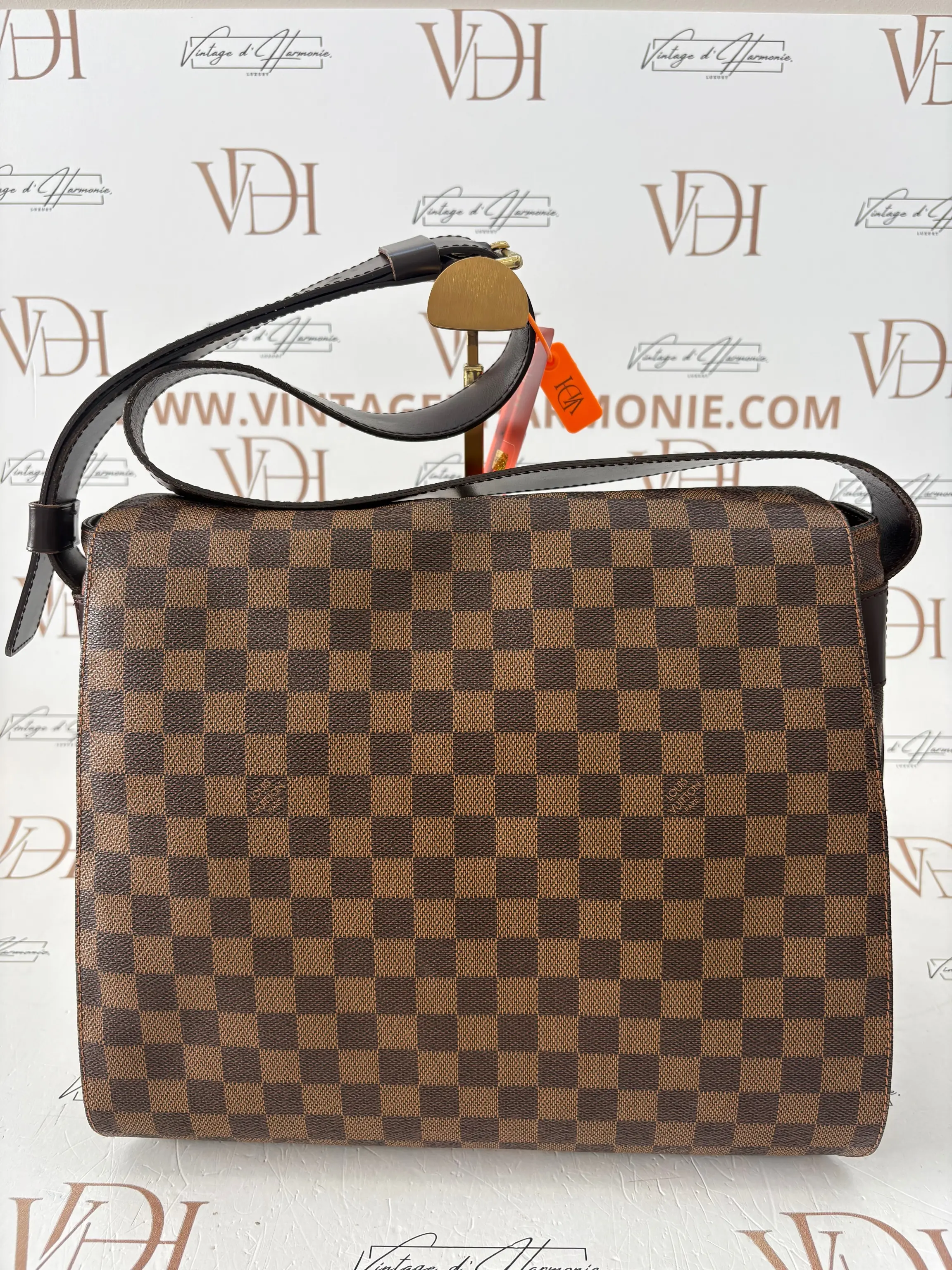 LOUIS VUITTON BASTILLE