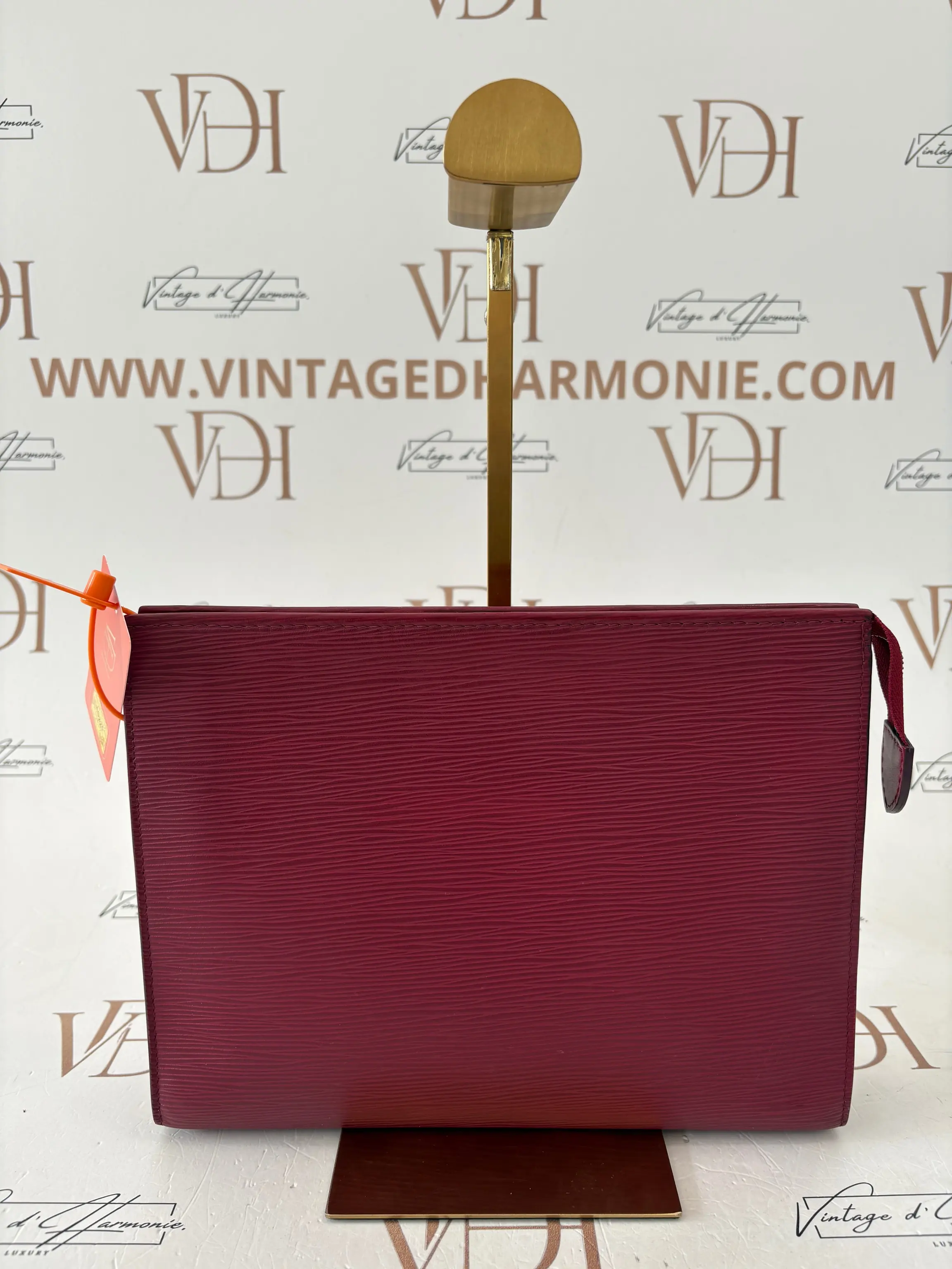 LOUIS VUITTON POCHETTE EPI