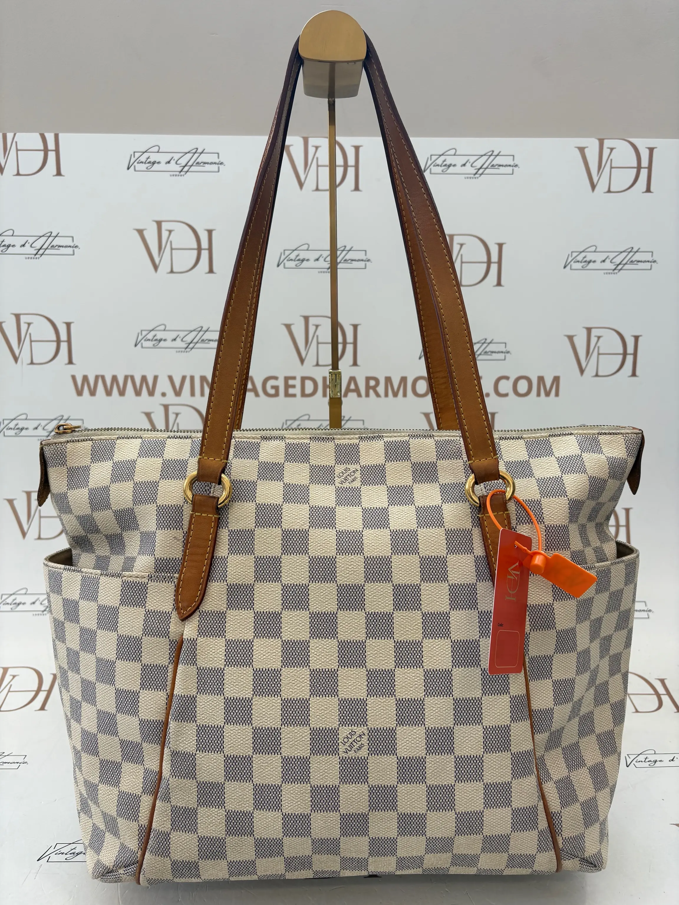 LOUIS VUITTON