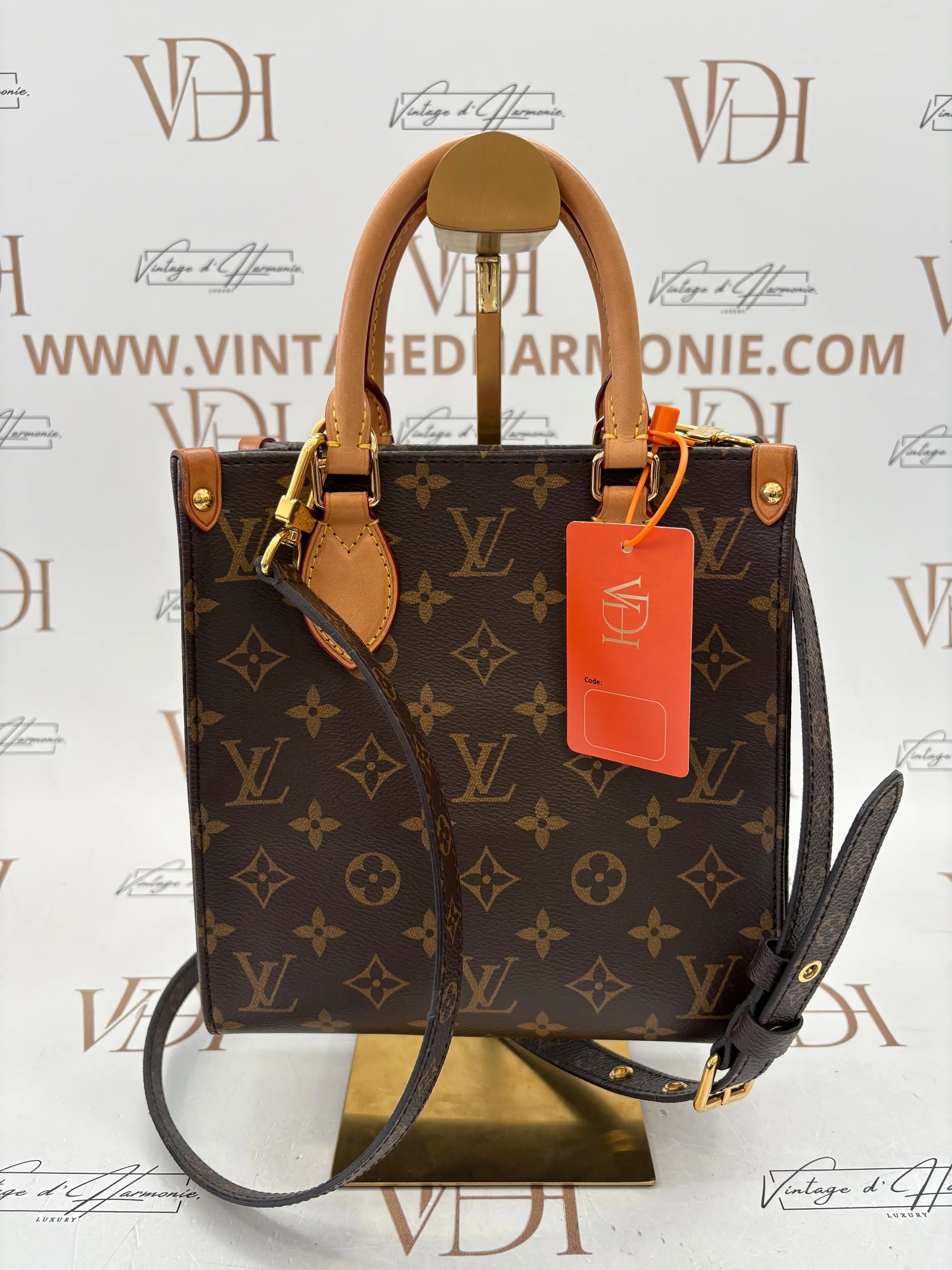 LOUIS VUITTON