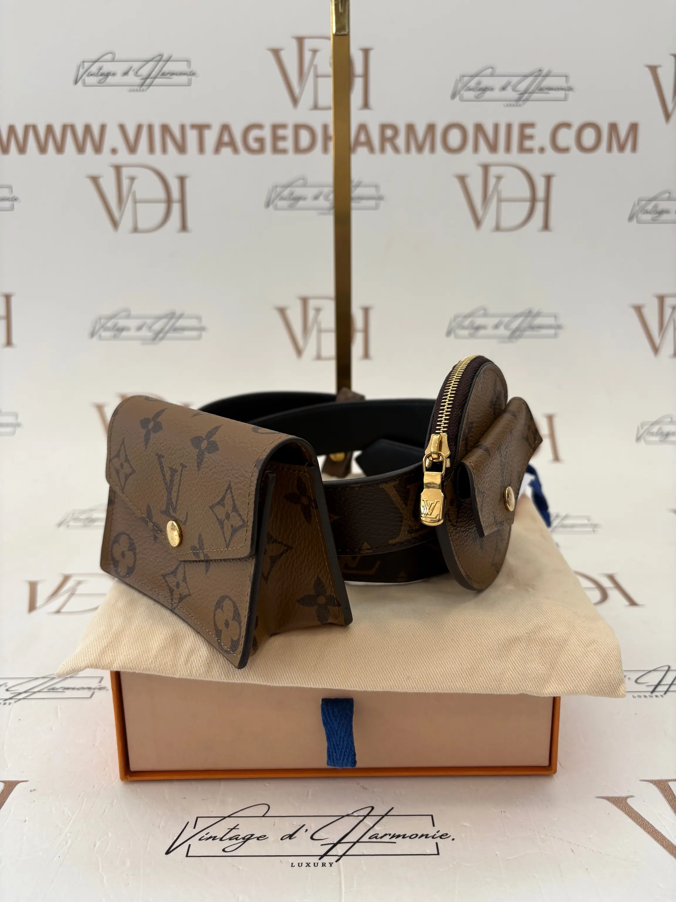 LOUIS VUITTON BELT