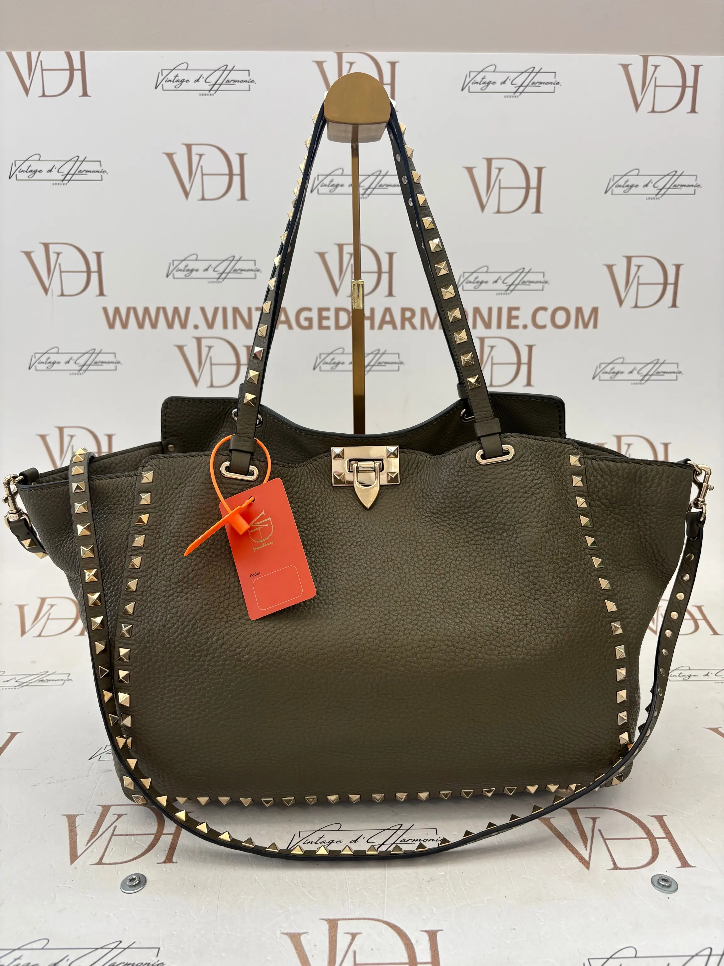 VALENTINO ROCKSTUD
