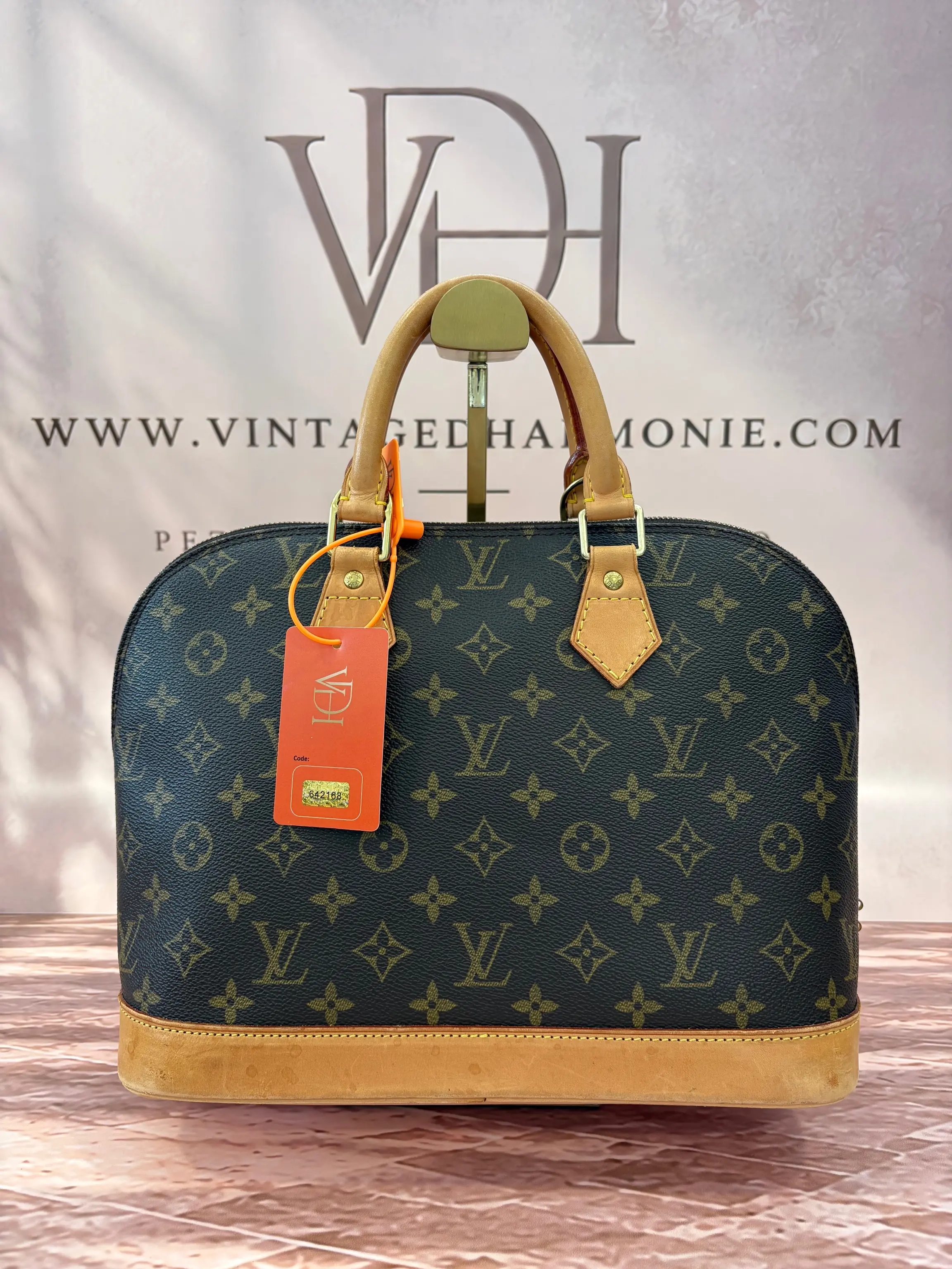 LOUIS VUITTON ALMA